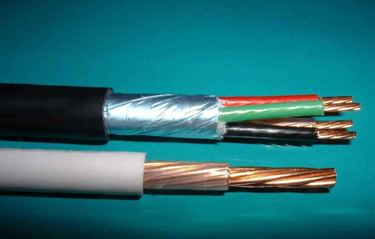 光伏電纜哪些項(xiàng)目用,光伏板與光伏板電纜怎么連接